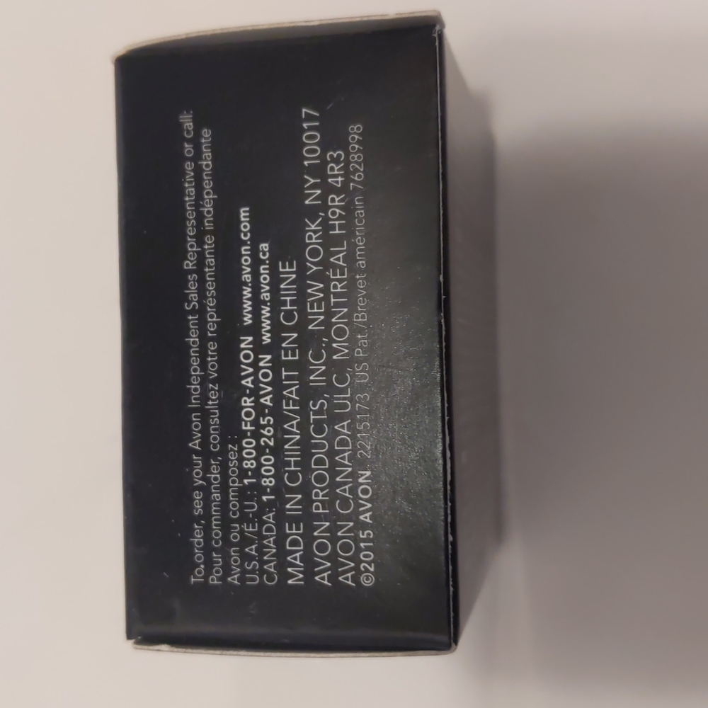 Avon Smooth Minerals Powder Foundation Bronze New In Box 3.5 g net wt 0.12 oz - Picture 9 of 9